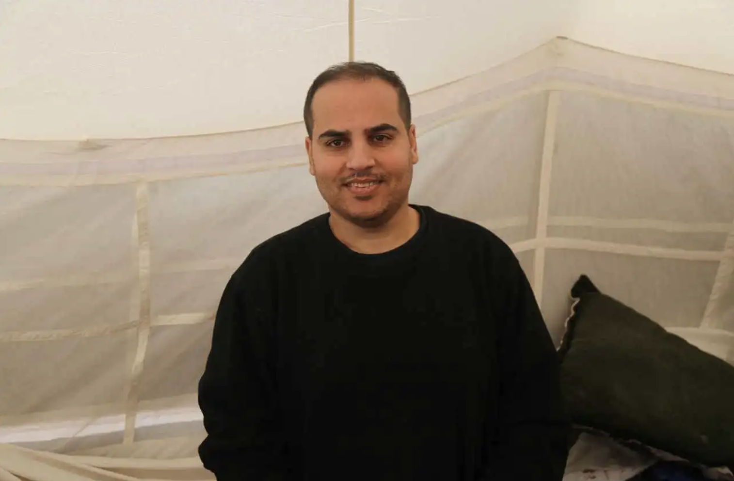الصحفي الغزيّ ضياء الكحلوت يصف 33 يوماً مروّعاً قضاها في الاحتجاز الإسرائيلي